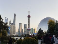 -白玉兰广场停车场