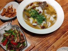 -花溪雨·森林餐厅(石基店)