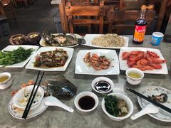 -四川小胡子海鲜(丁村万人海鲜广场店)