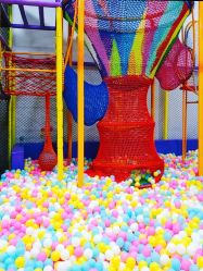 -蹦贝运动中心·蹦床·攀岩·闯关(龙岗店)