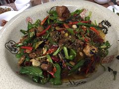-鲁南仔·滕州炒鸡(经三路店)