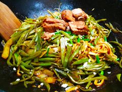 精选肋排焖面-金豆角砂锅焖面(安贞店)