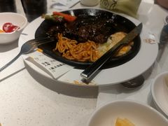 -汤姆家的牛排意面披萨(新城市广场店)