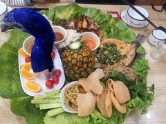 -沐毫傣泐云南菜孔雀宴•手抓饭傣味烧烤(曼听公园店)