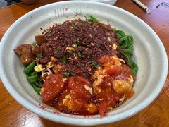 油泼+西红柿面-手擀菠菜面(西康路店)