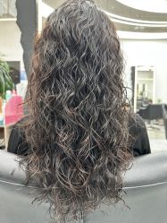 -ON STAR SALON