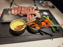 -弦月窗LUNETTE BY AMANDA(复兴路店)