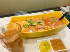 -谭仔米线(皇庭广场店)