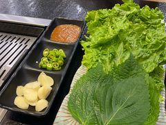 -臻牛烤肉