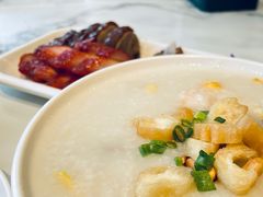 荔湾艇仔粥-老广酒楼(樱花店)