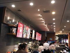 -星巴克(上海虹桥新天地二店)
