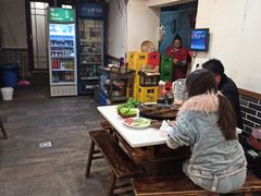 -洞子老火锅(青年路店)