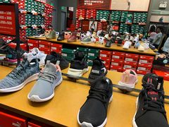 -PUMA品牌自营折扣店(苏州比斯特购物村店)