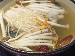 -黑鸡小馆(金源店)