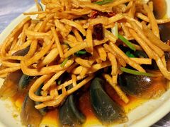 馓子拌皮蛋-巴厘龙虾·榜首油焖大虾(青山店)