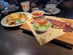 -大头虾越式风味餐厅(光明广场店)