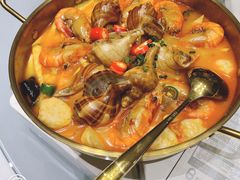 大头虾烧黄金螺-甜阿姨·天台花园私房菜(万松园店)