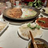 土豆 啥的素菜都是免费的，肉片很嫩 虾滑很好吃！