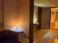 -花湖会所·高端水疗商务泡浴SPA(高新店)