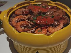 -多嘴肉蟹煲(万达店)