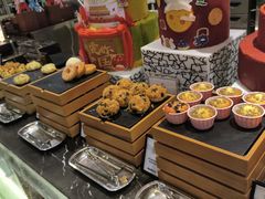 -广州万富希尔顿酒店·感趣自助餐厅·金秋蟹宴生蚝海鲜刺身烧烤