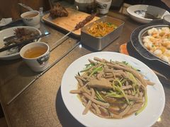 -东口码头·烧鸽子·鱼头泡饼·地方菜(金鹰悦城店)