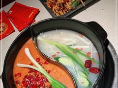 -钢管厂五区小郡肝串串香(奥克斯广场锦城万达店)