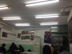 大堂-做了不起的80后