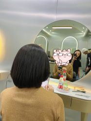 -Tloml salon