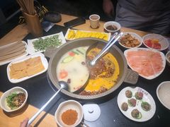 -潘小辣鲜肉老火锅