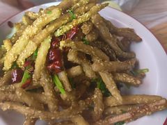 -郑记•不夜城烧烤•龙虾•虾蟹(黄鹤楼店)