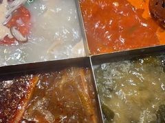 -巴渝瓦肆重庆鲜火锅(宝龙环湖店)