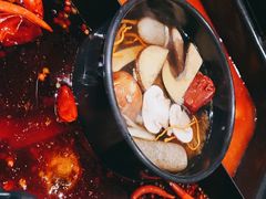 -老牌坊云南鱼豆花火锅(嵩山店)