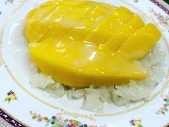 -芒果糯米饭摊子