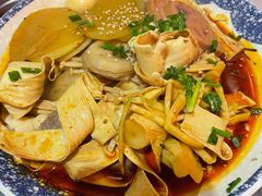 -钢管厂五区小郡肝串串香火锅(人民广场店)