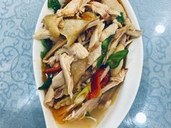 -汗腾格里·风味餐厅(新疆驻京办店)