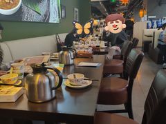 -大头虾越式风味餐厅(光明广场店)