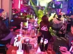 -UP嘻哈酒吧(粉巢店)