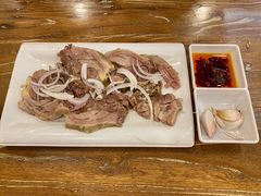 -清真·玛丽亚新疆菜主题餐厅(浙江中路店)