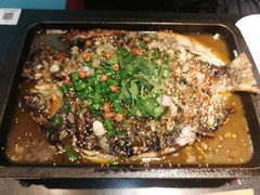 -俏巴妹烤鱼香锅(奥体店)