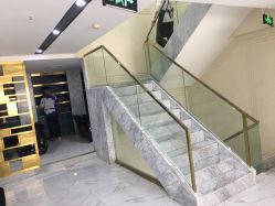 -3AM HAIR SALON染发接发