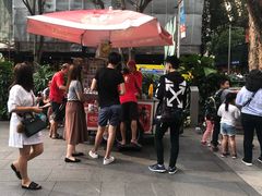 -詹爷爷乌节路街头冰淇淋