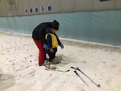 -乔波室内滑雪场