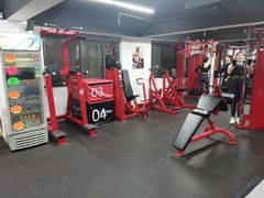 -坚果健身24小时工作室(定西路店)