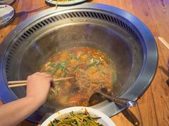 -山里屯铁锅炖·东北菜(康桥店)