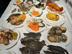 -领鲜活海鲜榴莲自助火锅(东门店)