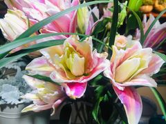 -何兮花店·气球派对鲜花店(马桥银春路万科城店)