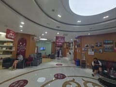 -雅悦齿科(顾村公园店)