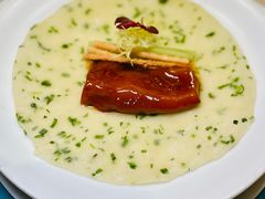 葱油饼包花胶-品悦酒店(三林古镇店)