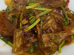 香菜肉丝粉皮-八张桌子(老店)